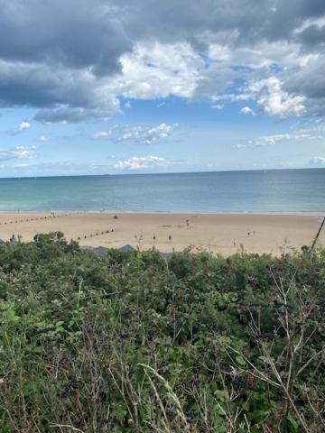 8 Bed Sun Decked Caravan Unlimited High Speed Wifi And Fun At Seawick Holiday Park Clacton-on-Sea Buitenkant foto